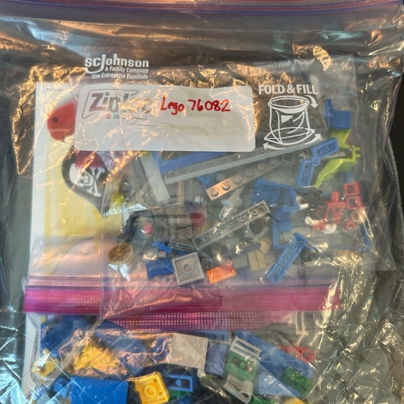 LEGO Marvel (76082) ATM Heist Battle - Picture 3 of 3